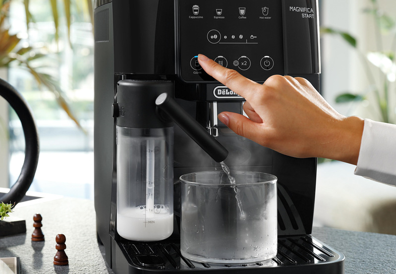 Espresso De'Longhi ECAM 220.80.SB Magnifica Start Milk