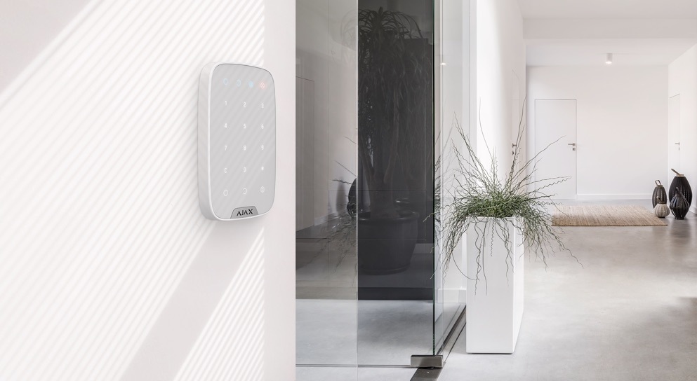 Klávesnice k alarmům AJAX KeyPad bílá Klávesnice k alarmům AJAX KeyPad bílá