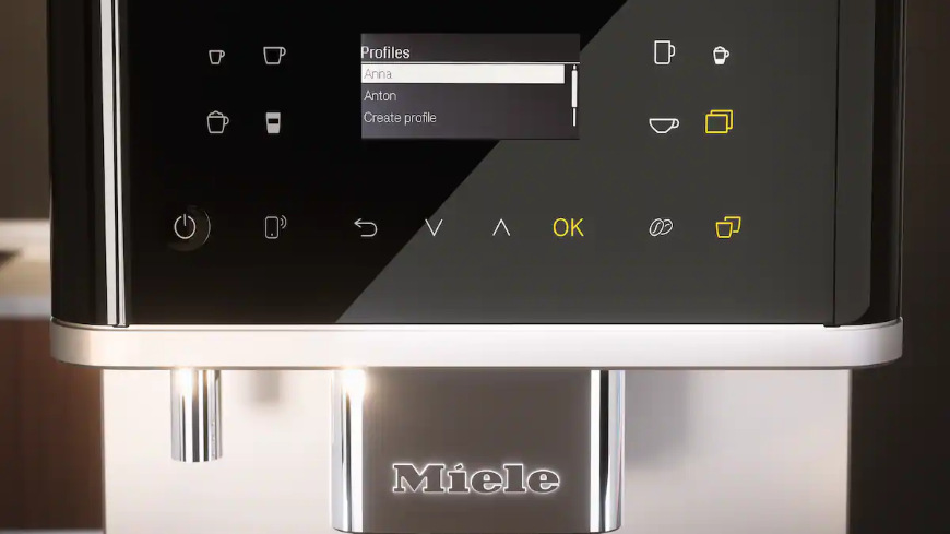Automatický kávovar Miele CM 6360 černý