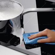 Indukční varná deska Electrolux EIS84486 černá Indukční varná deska Electrolux EIS84486 černá