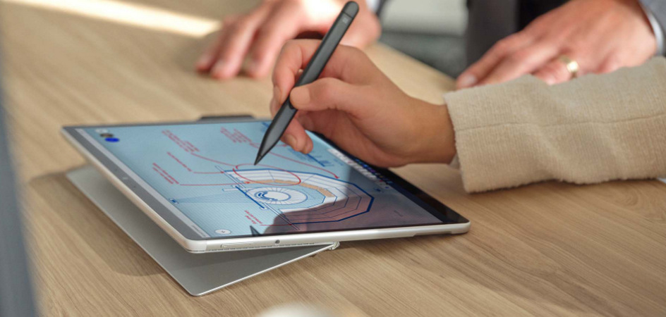 Notebook Microsoft Surface Pro 8 stříbrný