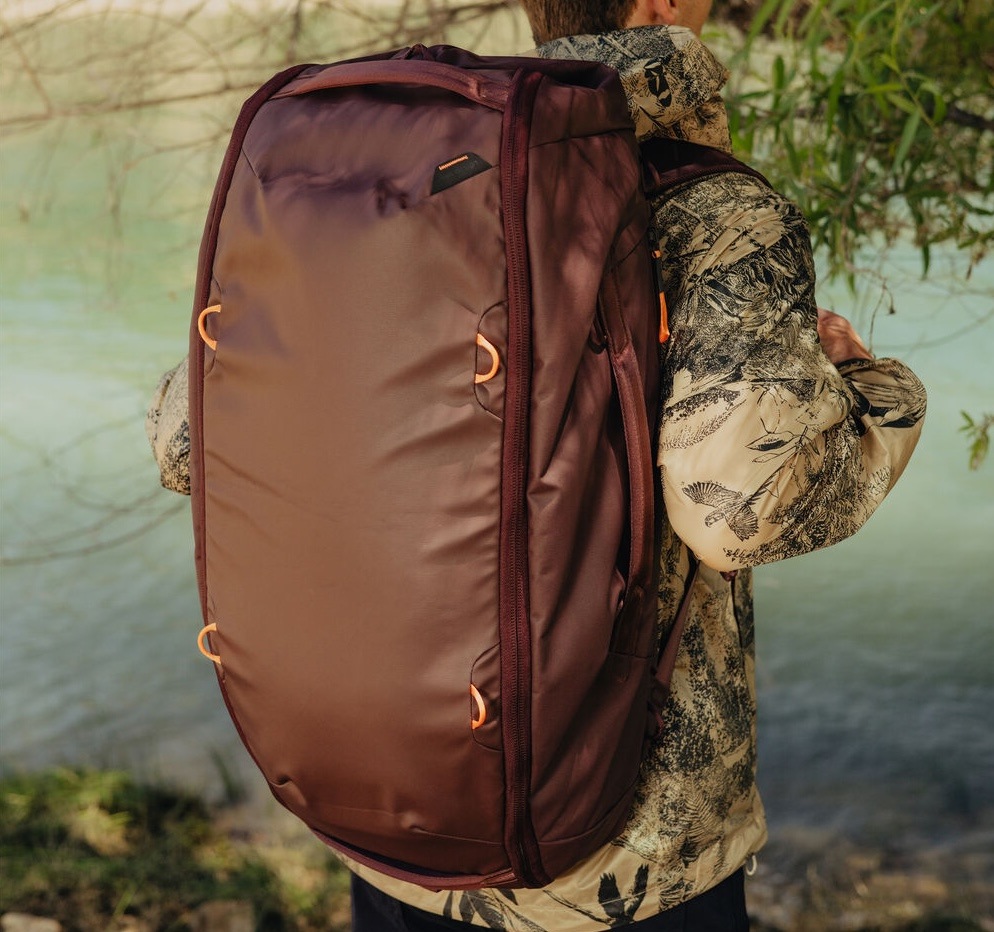 Batoh Peak Design Travel Duffelpack 65L vínová Batoh Peak Design Travel Duffelpack 65L vínová