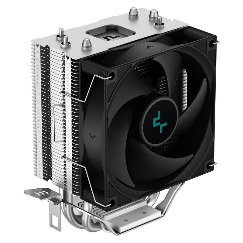 CPU chladič DeepCool AG300 ve stříbrné a černé barvě.