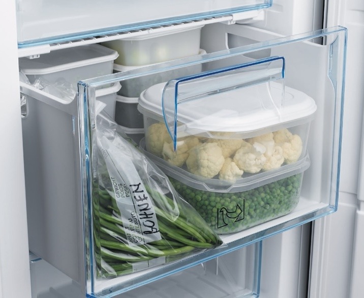 Mraznička Electrolux LUS1AF28X nerez