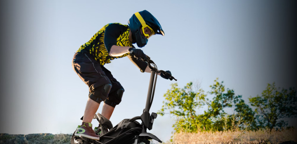 Elektrická koloběžka Acer Predator eScooter Extreme PES017 černá