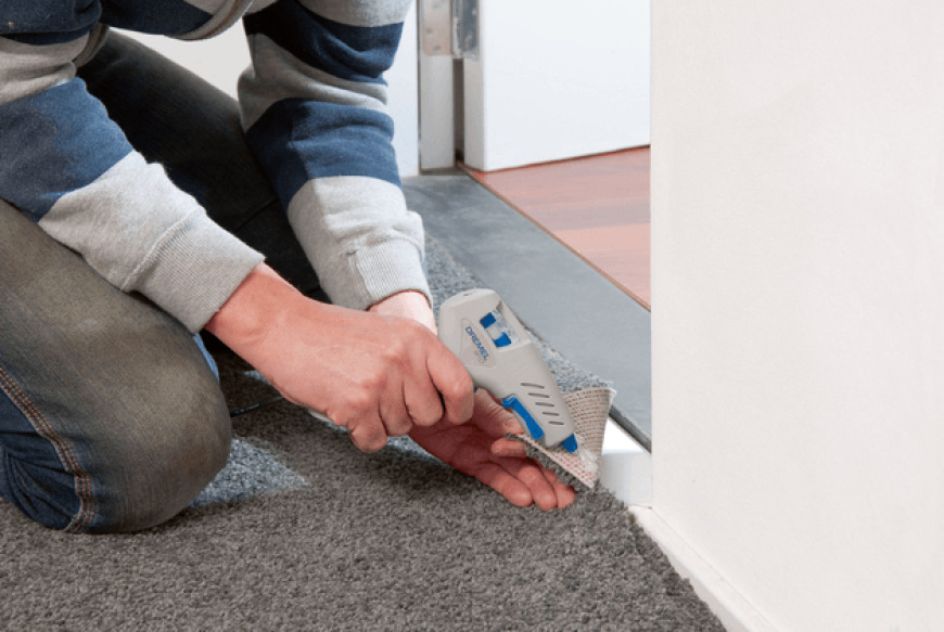Tavná pistole Dremel 910 (910-3) použitá k lepení koberce