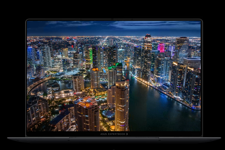 Asus ExpertBook Ultra má rozlišení 3K
