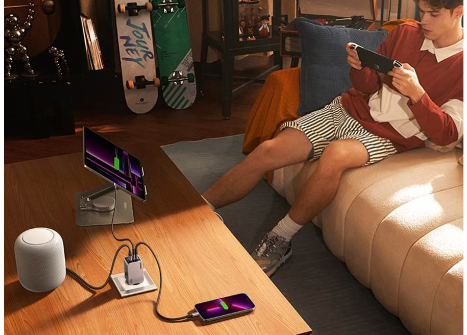  Nabíječka do sítě UGREEN Nexode 100 W GaN, 1x USB. 2x USB-C - šedá