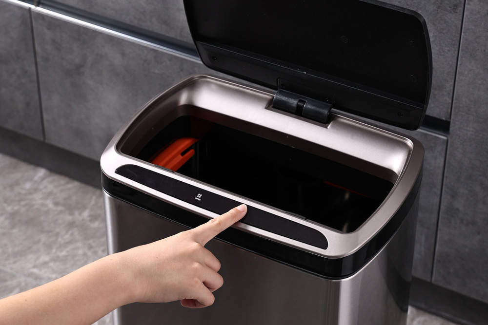 Bezdotykový odpadkový koš Helpmation CUBE WIDE AK5110, 30 l nerez