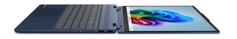 Notebook Lenovo IdeaPad 5 15AGP11 otevřený na 180°