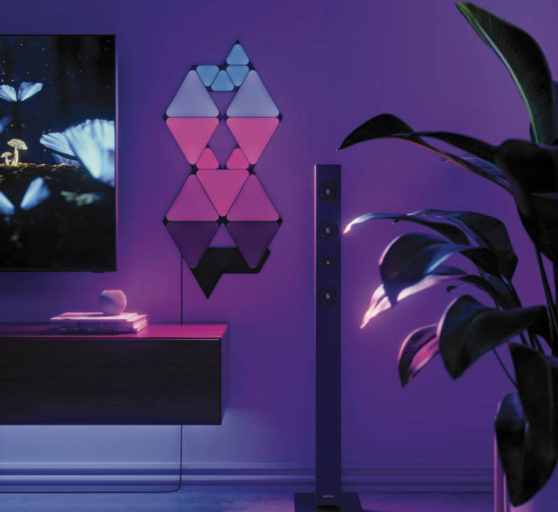 LED světlo Nanoleaf Shapes Black Mini Triangles Expansion Pack (10 ks) černé LED světlo Nanoleaf Shapes Black Mini Triangles Expansion Pack (10 ks) černé