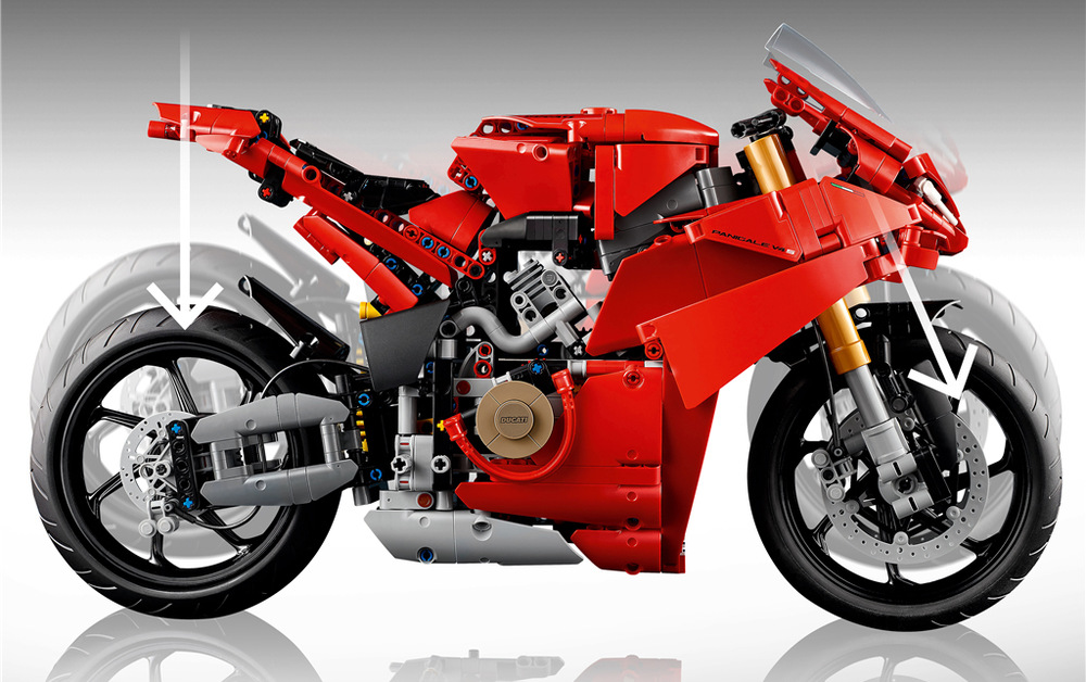 Model LEGO Technic věrně zachycuje sportovní vzhled Ducati Panigale V4 S.