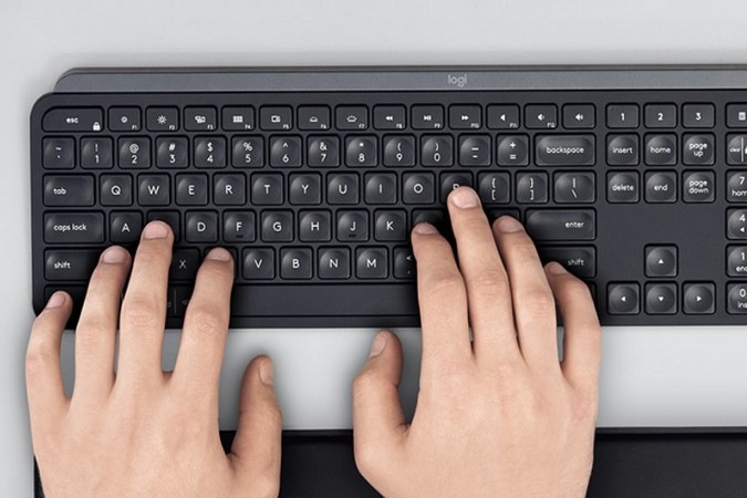 Klávesnice Logitech Wireless MX Keys s opěrkou zápěstí, US šedá