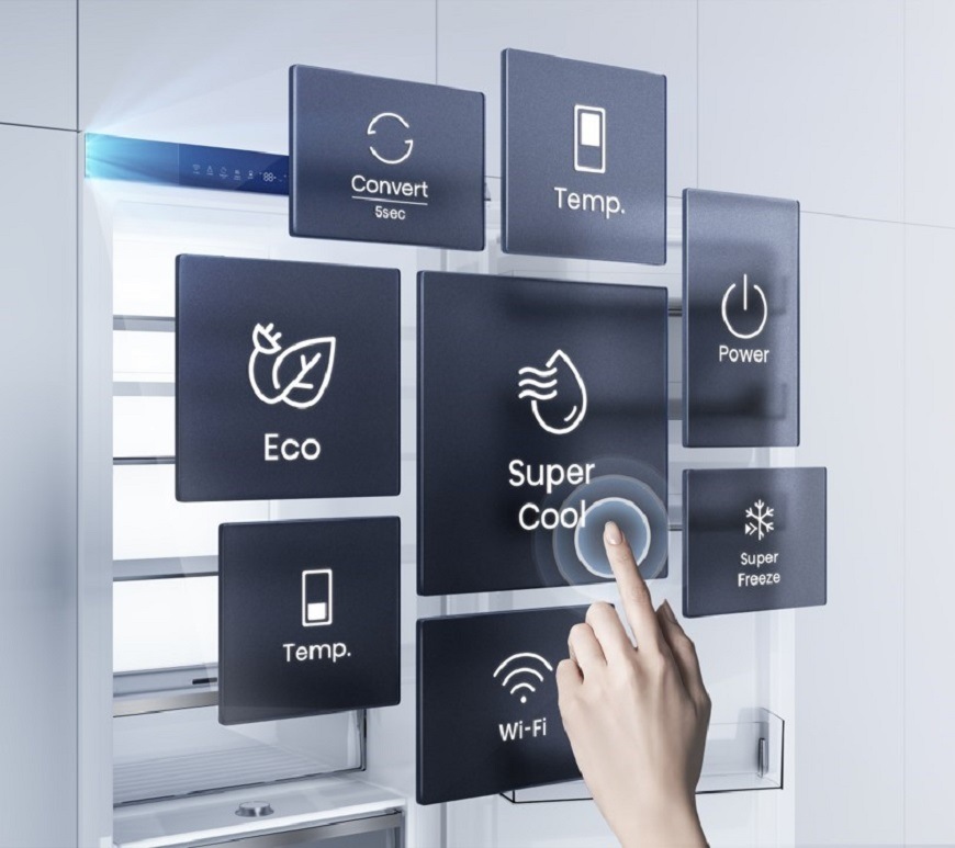 Chladnička s mrazničkou Hisense RB5B280SSWC bílé Kombinovaná chladnička Hisense RB5B280SSWC, vestavná, dotykový LED panel