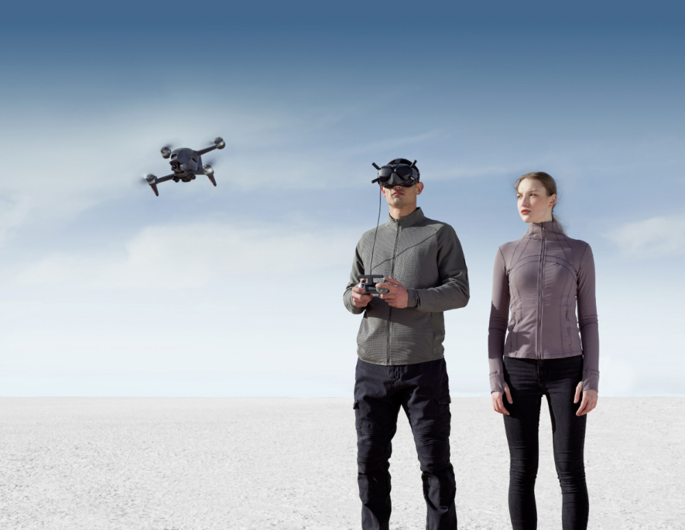 Dron DJI FPV (Universal Edition) šedý Dron DJI FPV (Universal Edition) šedý
