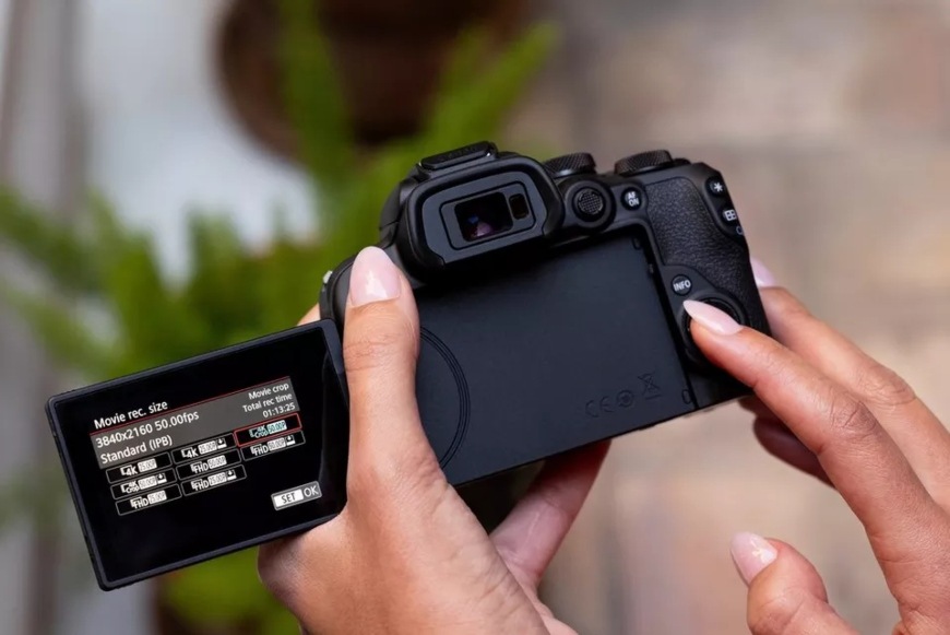 Digitální fotoaparát Canon EOS R10, tělo černý Canon EOS R10, černá