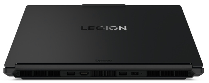 Zadní strana Lenovo Legion 5 15AHP11 s konektory a ventilačními otvory