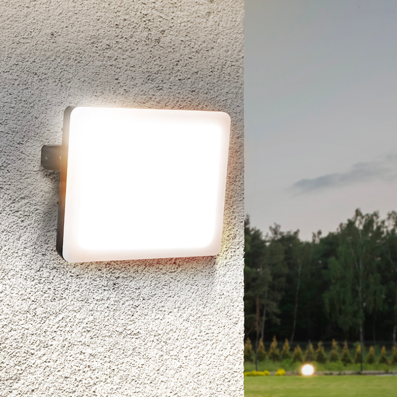LED reflektor Quick, 10W, 850lm, 4000K, IP65, černý