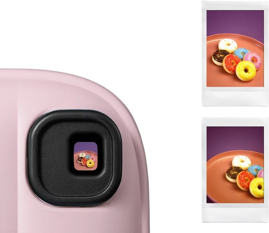 Instantní fotoaparát Fujifilm instax mini 13 zelený Detail hledáčku na Fujifilm instax mini 13 a výsledné fotky s korekcí a paralaxy a bez korekce