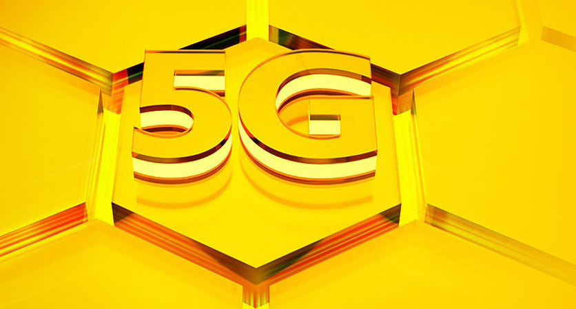 Mobilní telefon Poco F3 256 GB 5G stříbrný Mobilní telefon Poco F3 256 GB 5G stříbrný