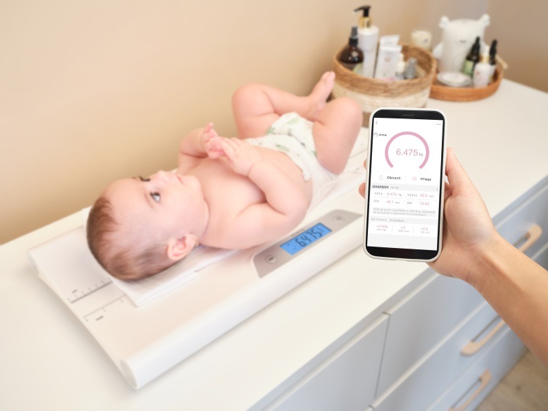 Kojenecká váha ETA MIMI 7306 90000 bílá Kojenecká váha ETA Mimi s aplikací