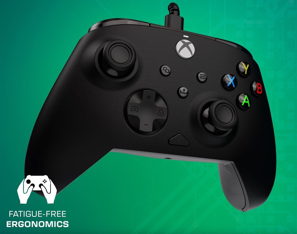 Gamepad Turtle Beach Rematch Core Wired, XBOX Series X/S, XBOX One, PC černý Ergonomické provedení gamepadu Turtle Beach Rematch Core Wired, který krásně padne do ruky a příjemně se drží i během dlouhého hraní.