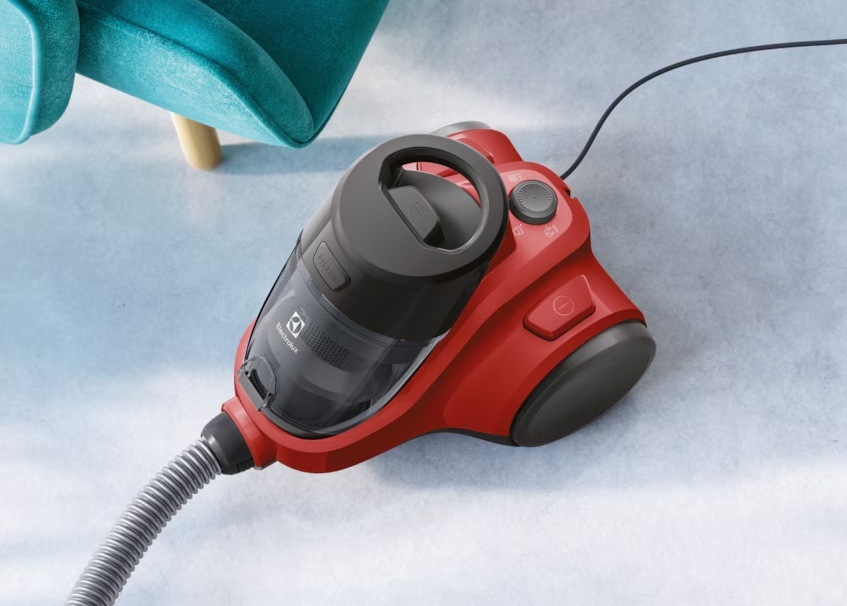 Podlahový vysavač Electrolux Ease C4 EC41-ANIM červený Podlahový vysavač Electrolux Ease C4 EC41-ANIM červený