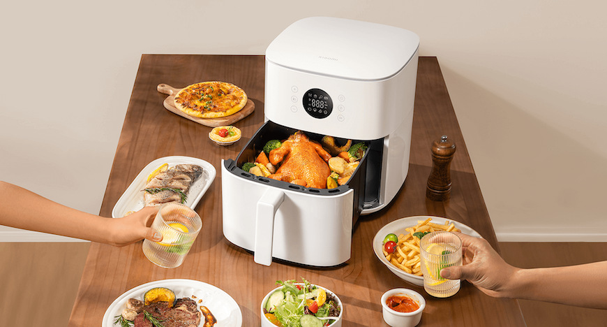 Fritéza horkovzdušná Xiaomi Air Fryer 6,5 l Black MAF-W6501 černá Horkovzdušná fritéza spolu s pomocí ní připravenými pokrmy