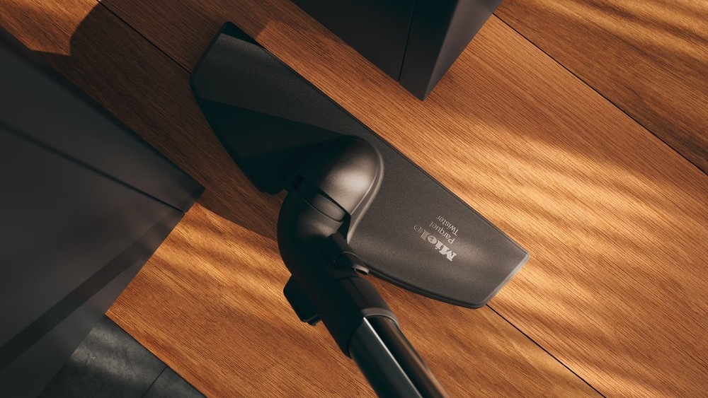 Podlahový vysavač Miele Boost CX1 Parquet PowerLine bílý