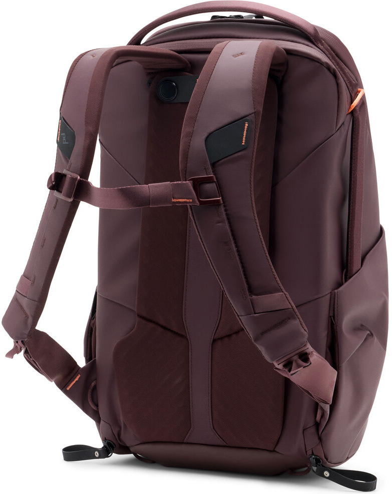 Batoh Peak Design Everyday Backpack Zip 20L (v2) vínový Batoh Peak Design Everyday Backpack Zip 20L (v2) vínový