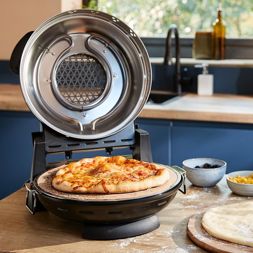 Pizza v peci Kenwood KPO10.000BK