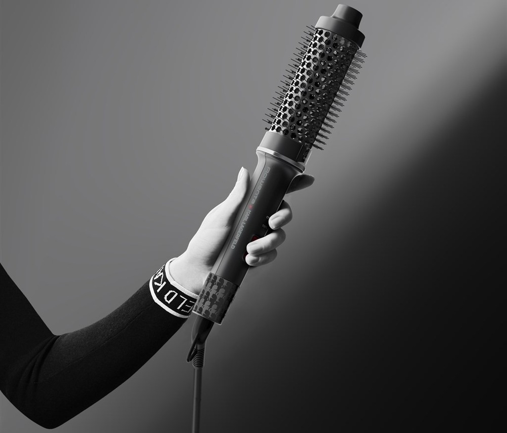 Vlasový kartáč Rowenta UB572LE0 x Karl Lagerfeld UB572LE0 Powerbrush černý Vlasový kartáč Rowenta UB572LE0 x Karl Lagerfeld UB572LE0 Powerbrush černý