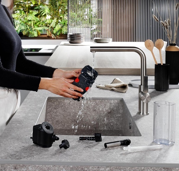 Automatický kávovar De'Longhi Magnifica Evo Next ECAM 310.80.SB černý/stříbrný