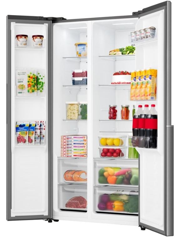 Americká lednice Gorenje G400 NRS917E41X nerez otevřena americka lednice Gorenje NRS917E41X s potraviami, natočená mírně bokem.