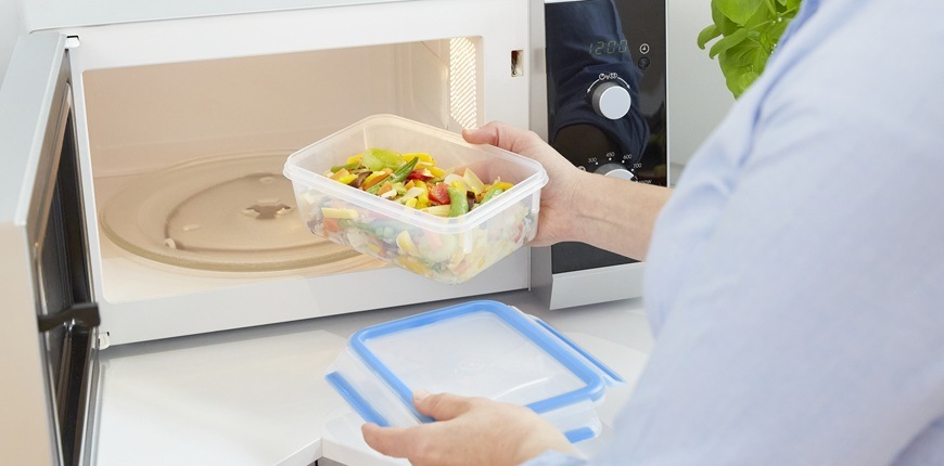 Sada potravinových dóz Tefal Master Seal Fresh N1033010 plast V dózách Tefal N1033010 Master Seal Fresh lze ohřívat potraviny v mikrovlnce.