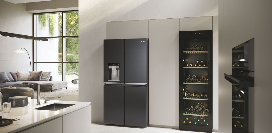 Americká lednice Haier HCR7918EIMB černá