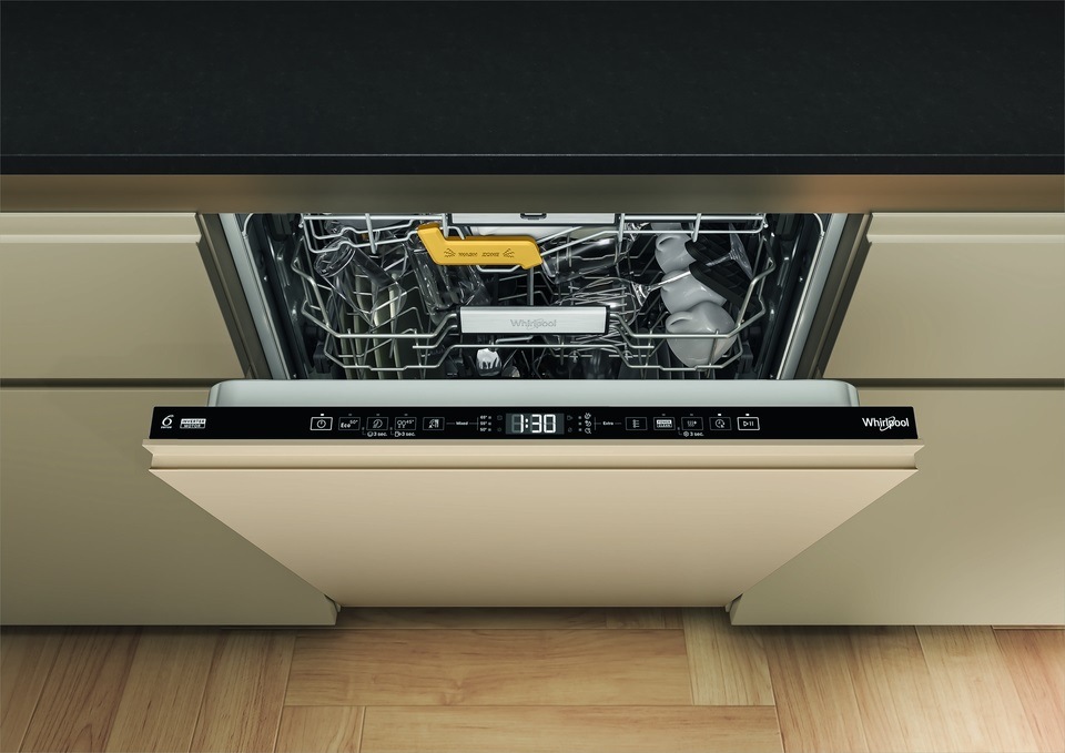 Vestavná myčka nádobí Whirlpool W8I HT58 T, digitální displej