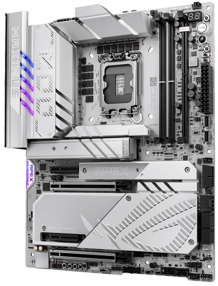 Základní deska Asus ROG MAXIMUS Z890 APEX Základní deska má výrazné stříbrno-bílé provedení s masivními pasivy kolem patice LGA1851. Vpravo nahoře jsou jen dva DDR5 DIMM sloty, pod nimi dvojice dlouhých PCIe x16 slotů. Spodní část zabírají velké kryty/chladiče pro M.2 a čipset s typickým ROG motivem a „APEX“ prvky.