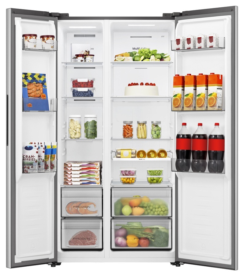 Americká lednice Hisense RS3P558NEID nerez Beznámrazová americká chladnička Hisense RS3P558NEID má plně otevřená dvířka. Uvnitř jsou uložené potraviny i nápoje..