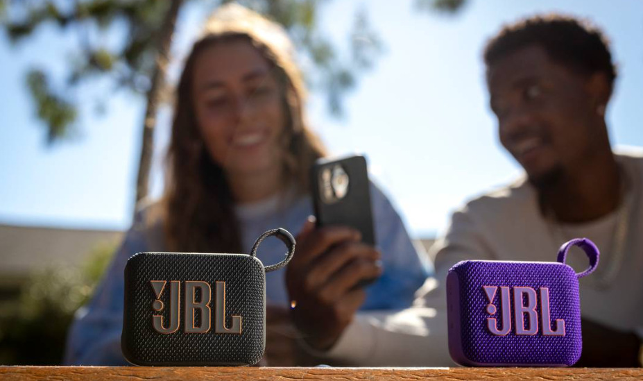 Přenosný reproduktor JBL GO 4 černý Přenosný reproduktor JBL GO 4, černý