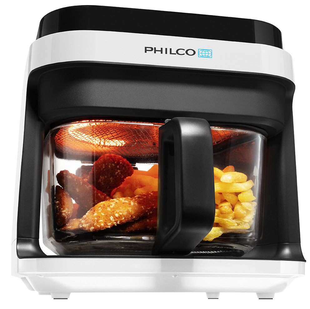 Fritéza horkovzdušná Philco PHAF 2100W černá/bílá V horkovzdušné fritéze Philco PHAF 2100W se připravují kuřecí nugetky a hranolky