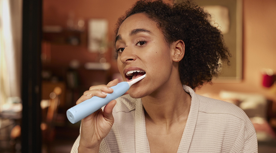 Zubní kartáček Philips Sonicare 5300 HX7106/01 modrý Zubní kartáček Philips HX7108/01 Sonicare 5300