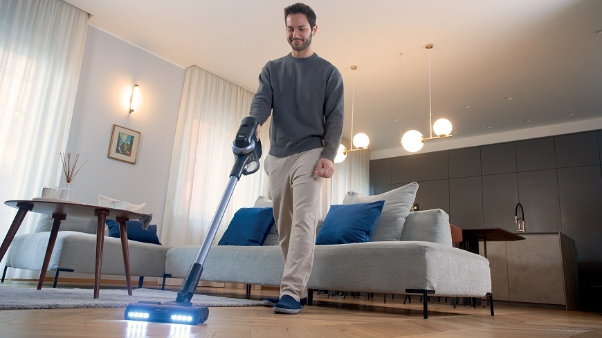 Tyčový vysavač Hoover HF4 PLUS HF4P10H 011 černý/šedý Tyčový vysavač Hoover HF4 PLUS HF4P10H 011 černý/šedý