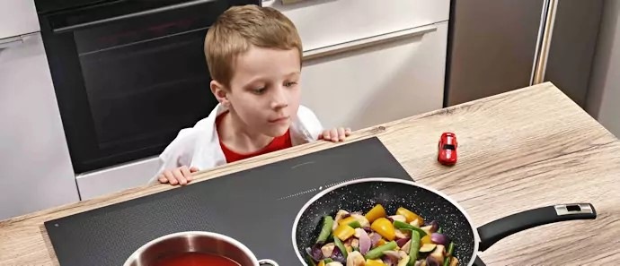 Indukční varná deska Mora VDIS 655 X černá Varná indukční deska Mora VDIS655X, černá, Dětský zámek