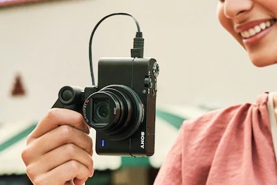 Digitální fotoaparát Sony Cyber-shot DSC-RX100 VII černý