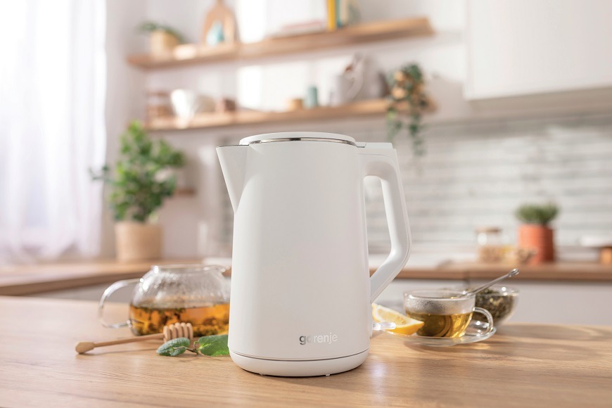 Rychlovarná konvice Gorenje K15DWW bílá Rychlovarná konvice Gorenje K15DWW, bílá, v domácnosti
