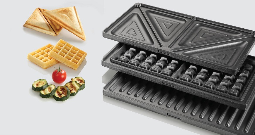 Sendvičovač Gorenje SM703GCB, černá, nepřilnavý povrch