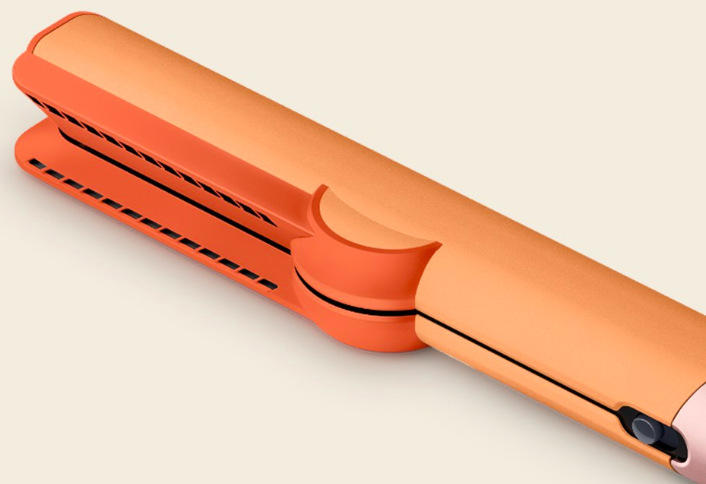 Detail uzamykatelného mechanismu žehličky Dyson Airstrait HT01