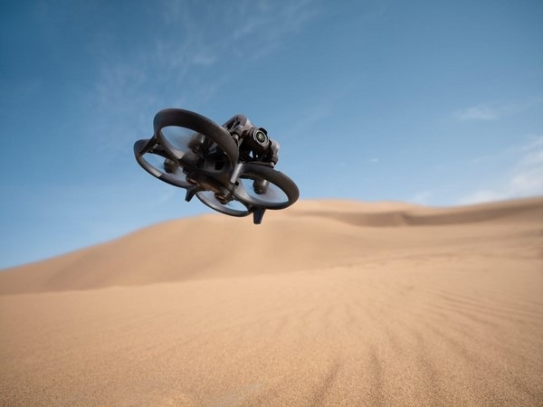 Dron DJI Avata Fly Smart Combo černý/šedý Dron DJI Avata Fly Smart Combo černý/šedý