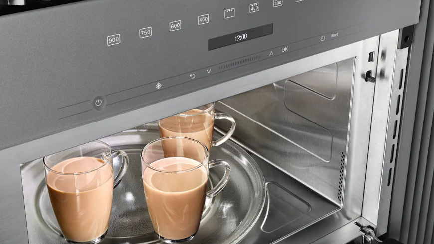 Mikrovlnná trouba Miele M 2230 černá